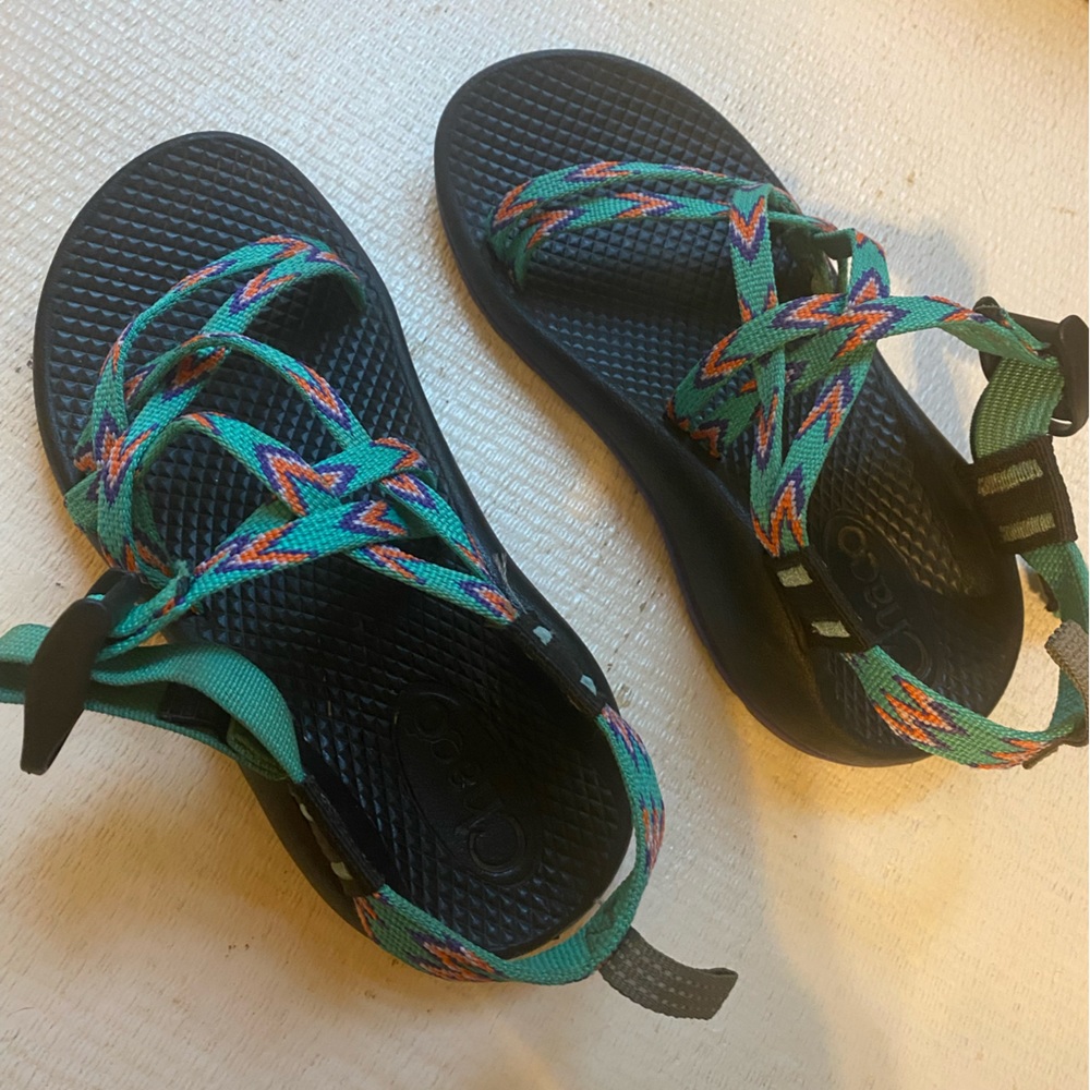 Chacos!